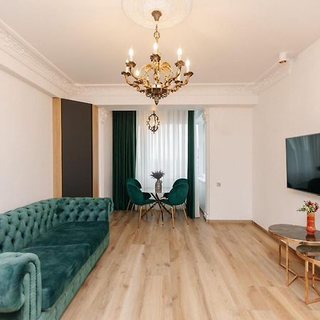 Main Street Sky House Apartments Chişinǎu Buitenkant foto